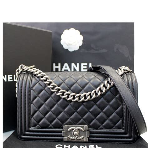 chanel le boy prezzo|international Chanel boys bag.